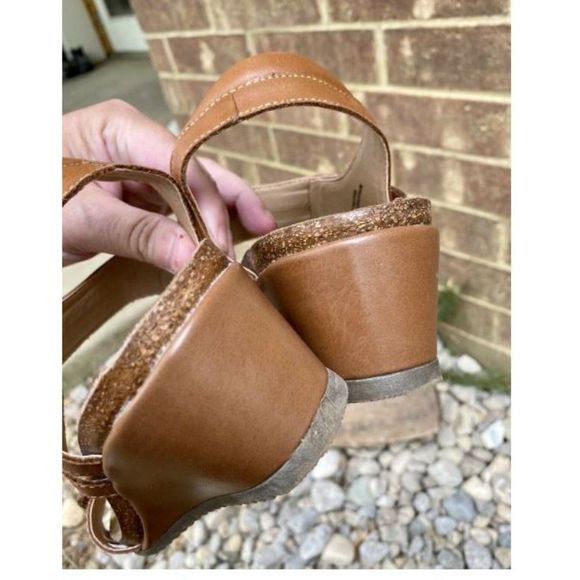 Earth Origins by Keira Tan Wedge Walking Sandal 10 - Picture 5 of 8